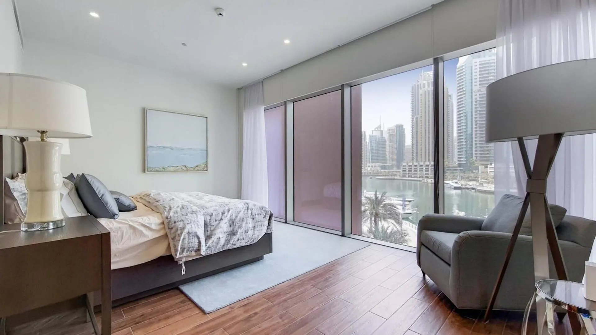4 Bed Villa With Marina Views In Jumeirah Hotel ドバイ